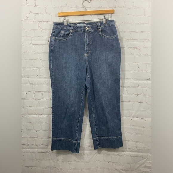 Chico's Platinum Women’s Size 1.5 High Rise Jeans Baguette Crop Cropped Capris - Picture 1 of 4